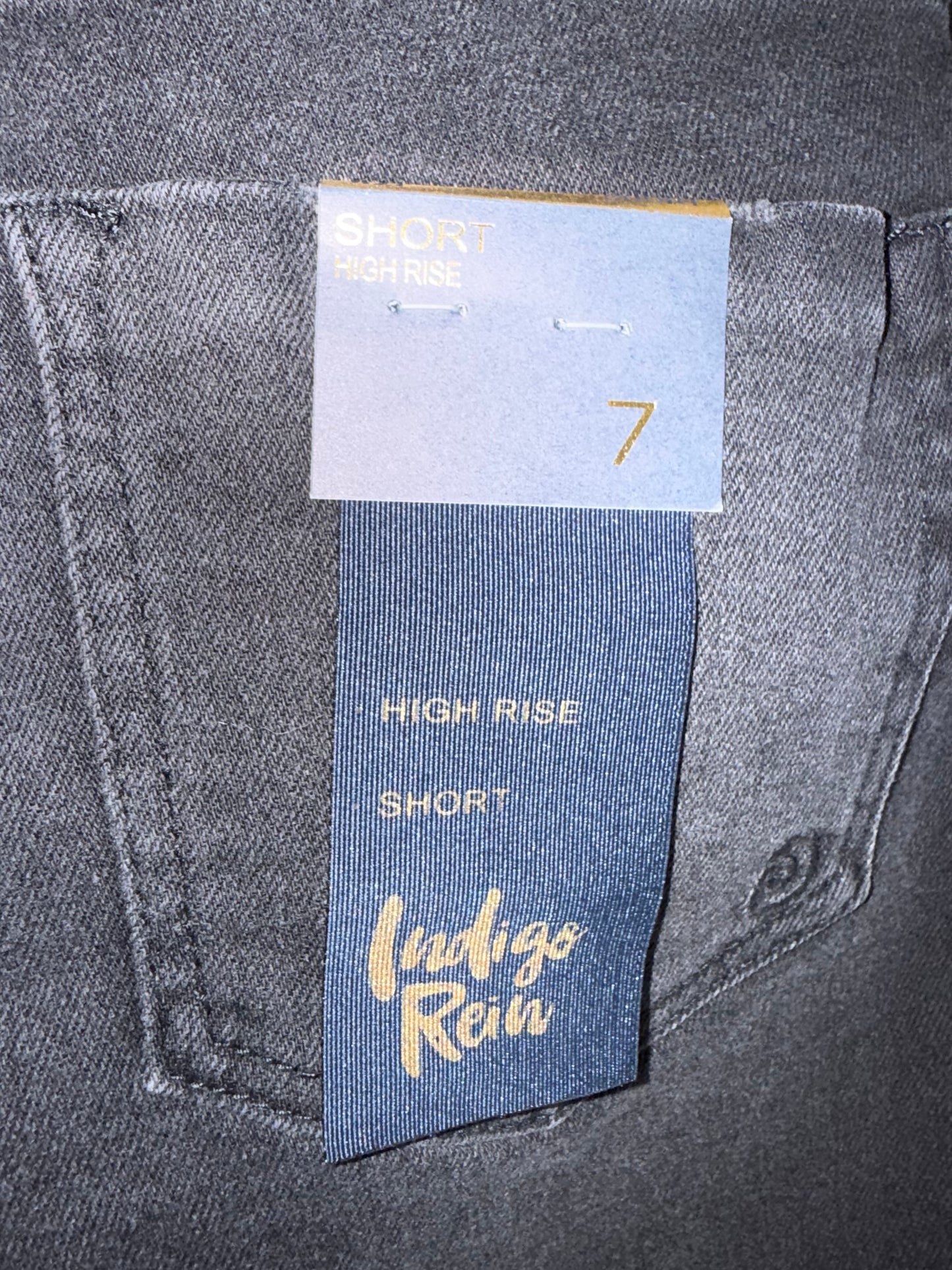 NWT Indigo Rein (7) Brand New Black High-Rise Frayed Hem Shorts