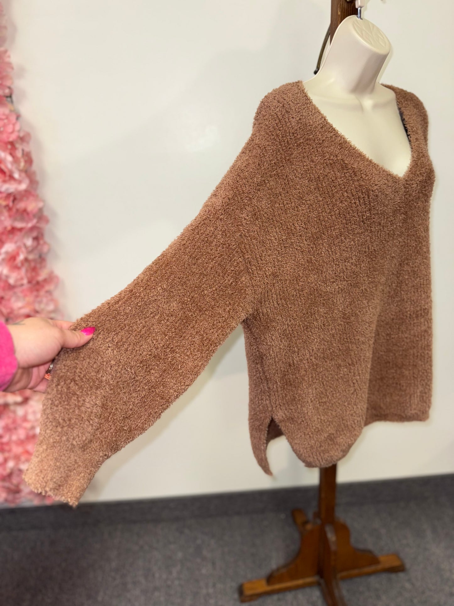 (Large) Brown V-Neck Super Soft Sweater