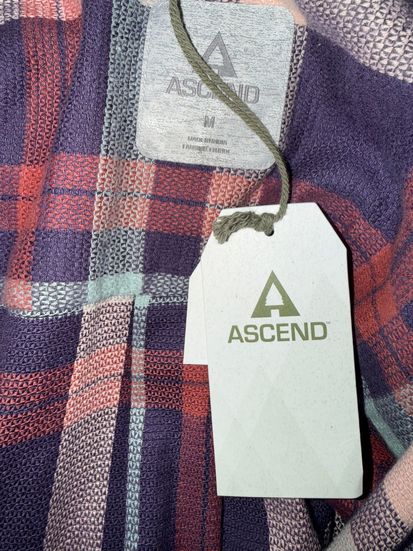 NWT Ascend (Medium) Brand New Purple Neutral Plaid Button Up