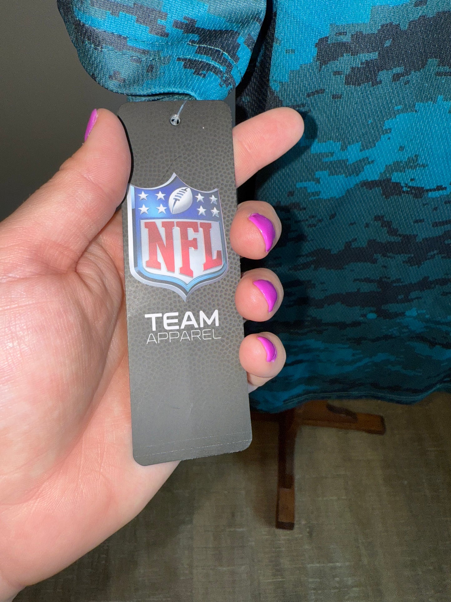 NFL Team Apparel (Large) Brand New Eagles Camo Top