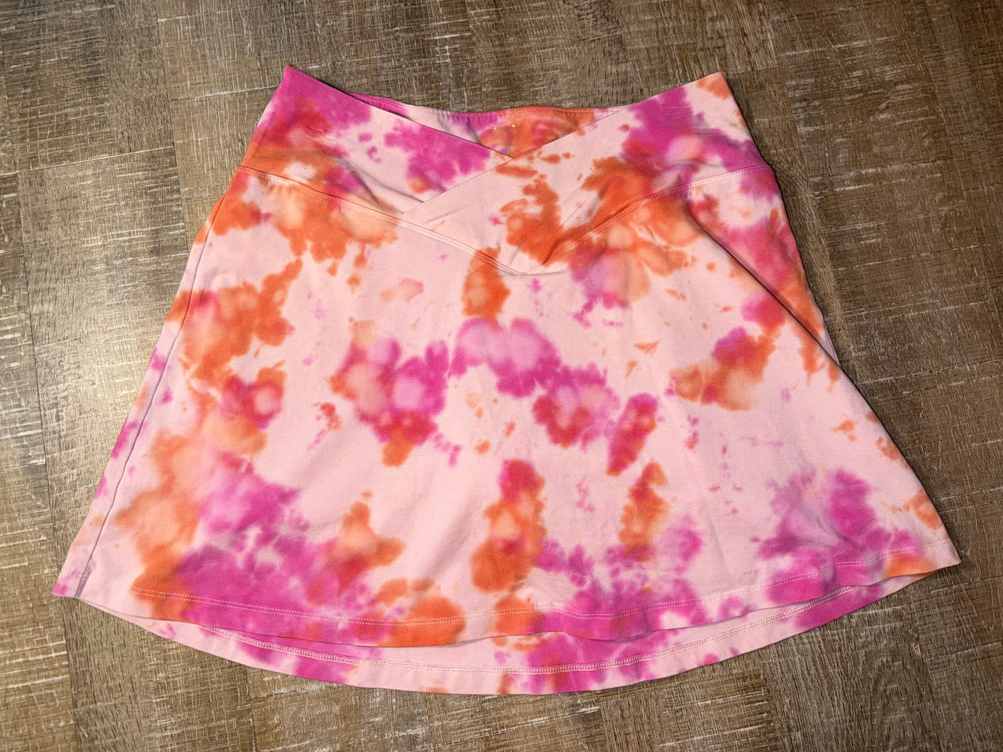 PINK Victoria's Secret (XL) Pink & Orange Tie Dye Skort