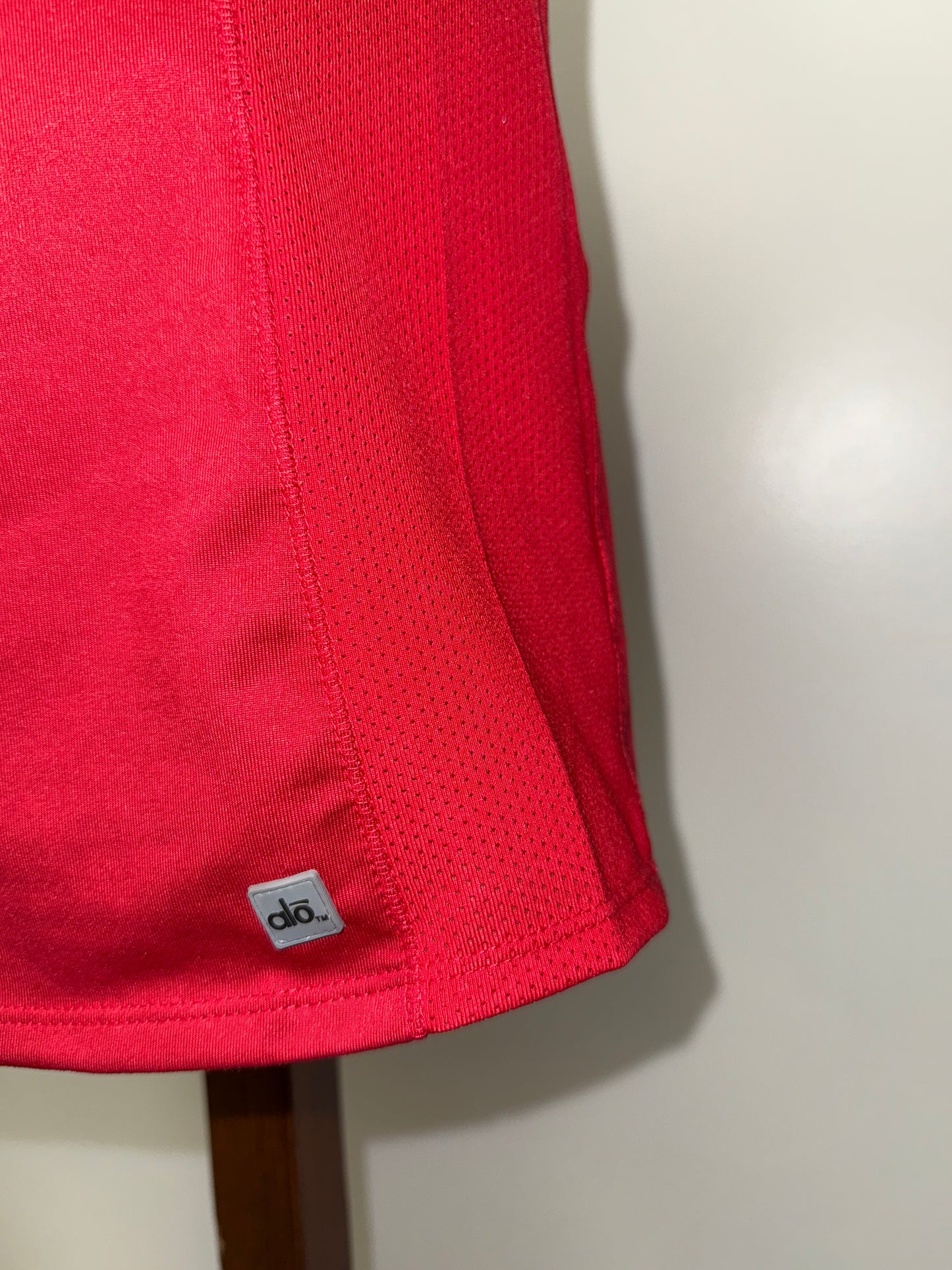 Alo (XS) Hot Pink CoolFit T-Shirt with Mesh