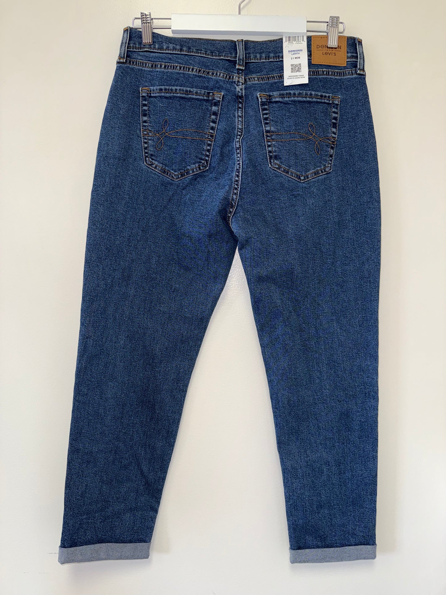 NWT Denizen from Levi's (2) Brand New Boyfriend Vintage Inspired Super Stretch Jeans
