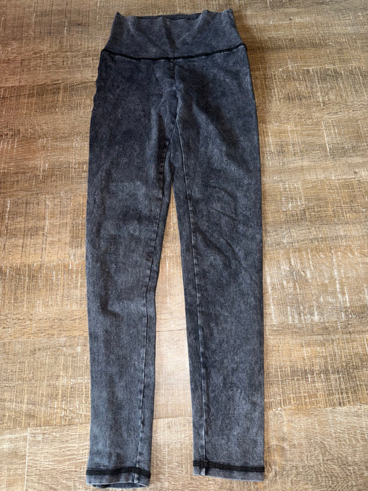 Aerie (XS) Grey Washed Pattern Chill. Play. Move Leggings with Knit Trim Sides
