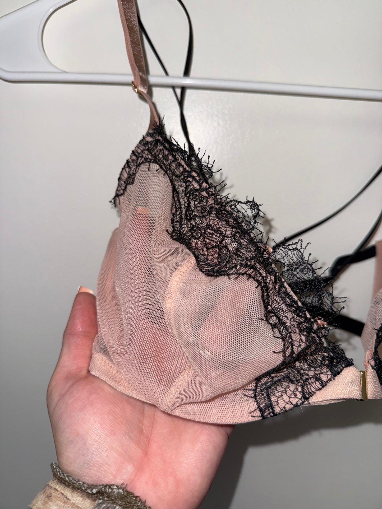 Victoria's Secret (34D) Black/Nude Lace/Sheer Very Sexy Low Cut Demi Bra