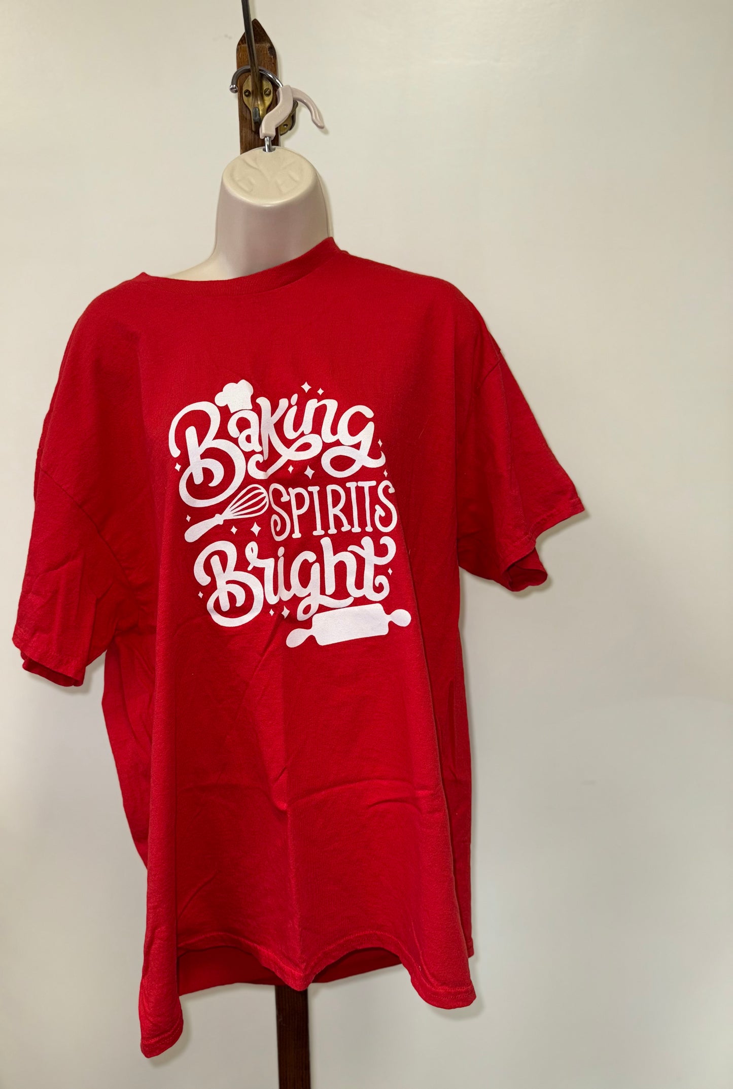 Gildan (Medium//XL//3X) Red 'Baking Spirits Bright' T-Shirts