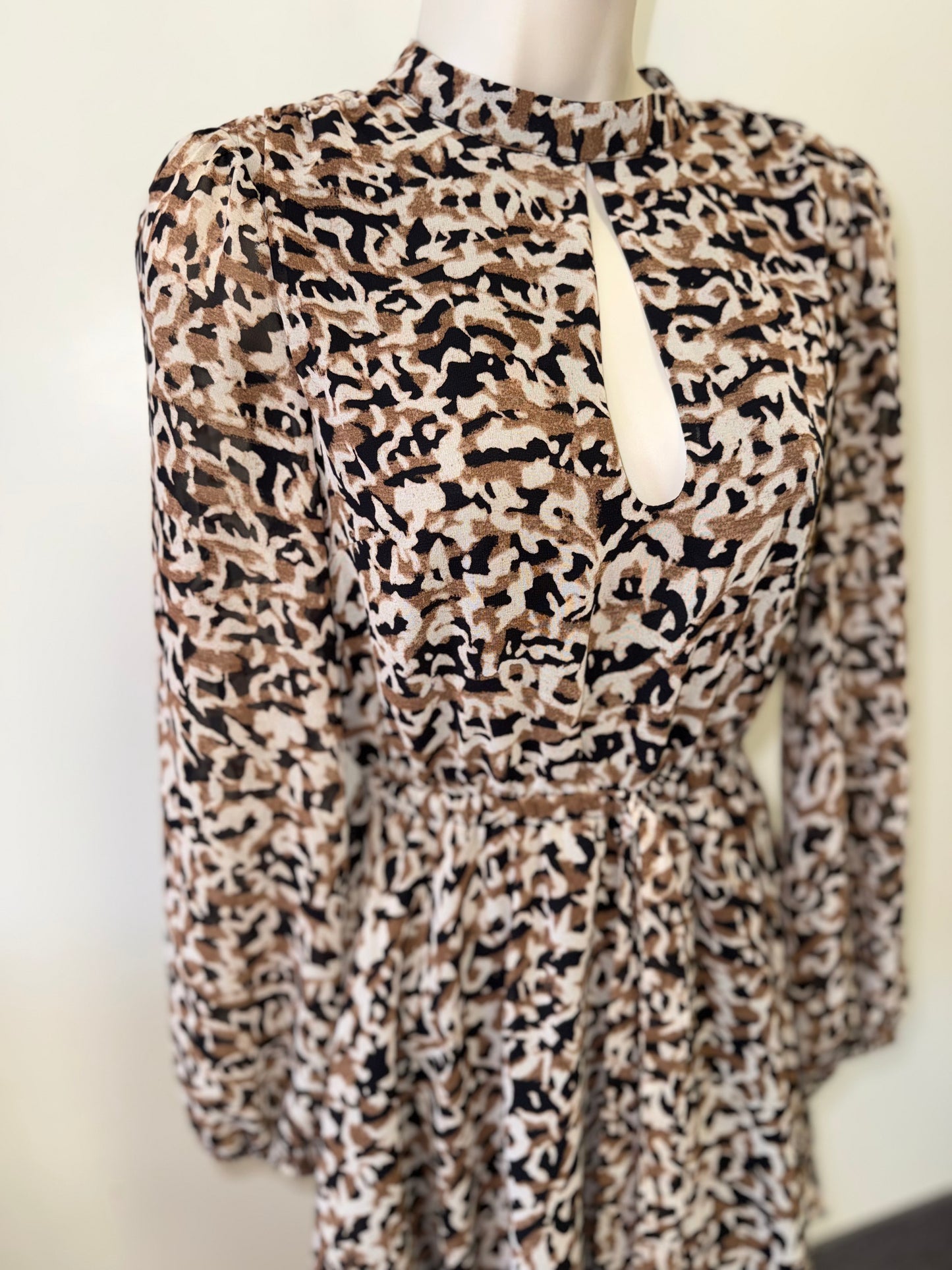 Bar lll (PP) Neutral Cheetah Print Long Sleeve Midi Dress with Open Tied Back