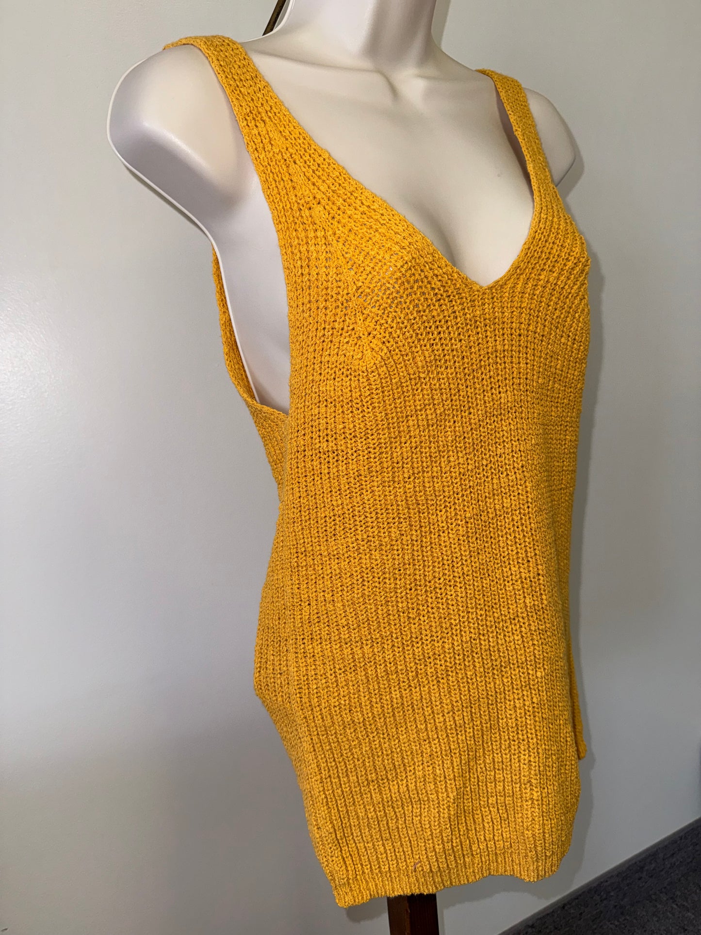 Madewell (Medium) Mustard Yellow V-Neck Knit Tank Top