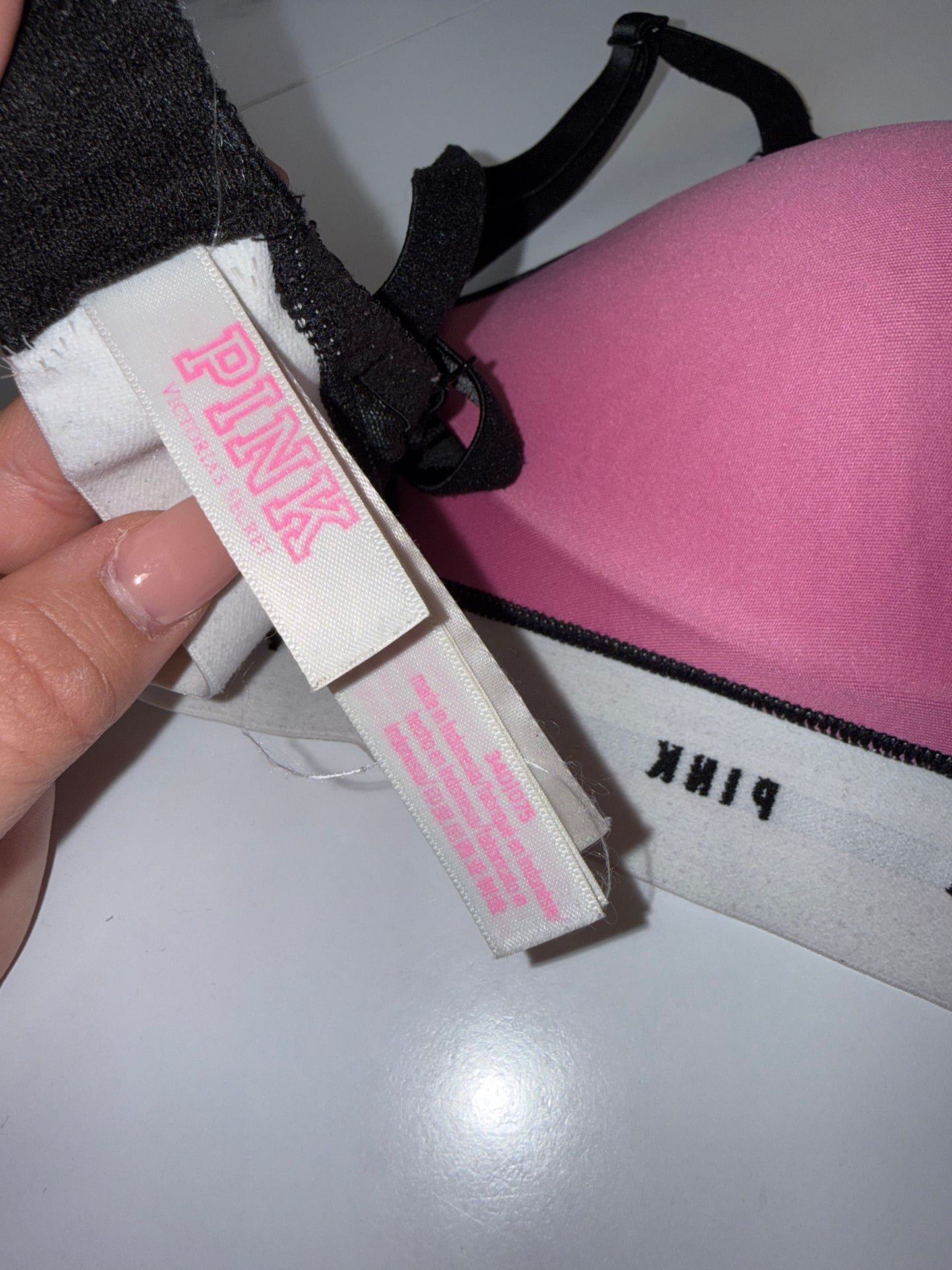 PINK Victoria's Secret (34D) Black & White Logo Pattern Wear Everywhere Bra