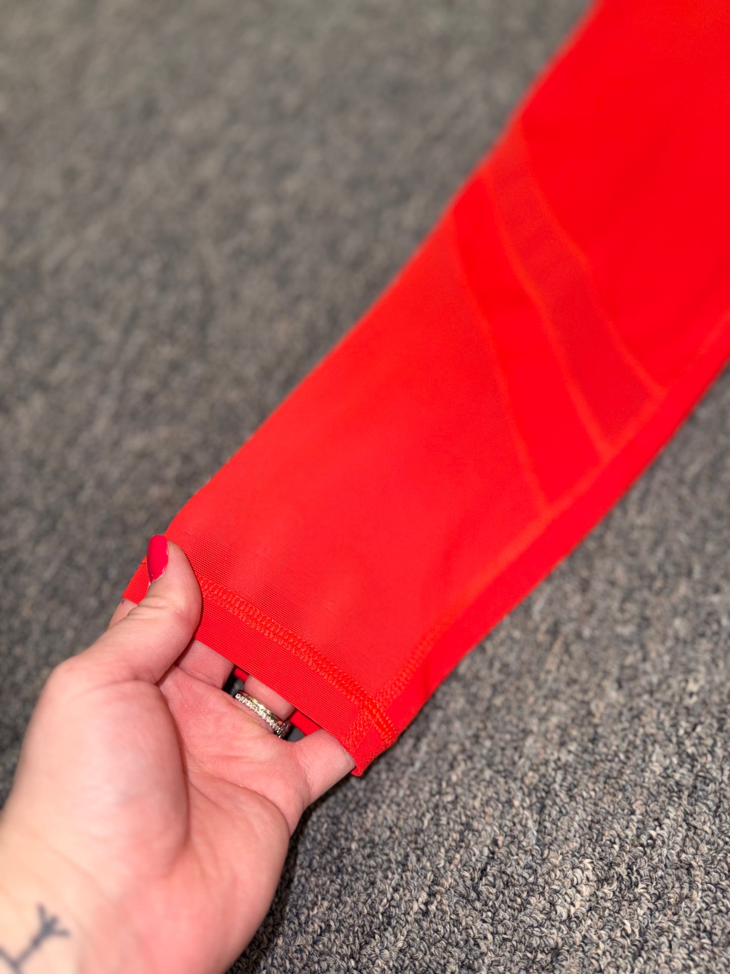 NWT Old Navy Active (Medium) Brand New Orange Elevate Go Dry Leggings w Mesh