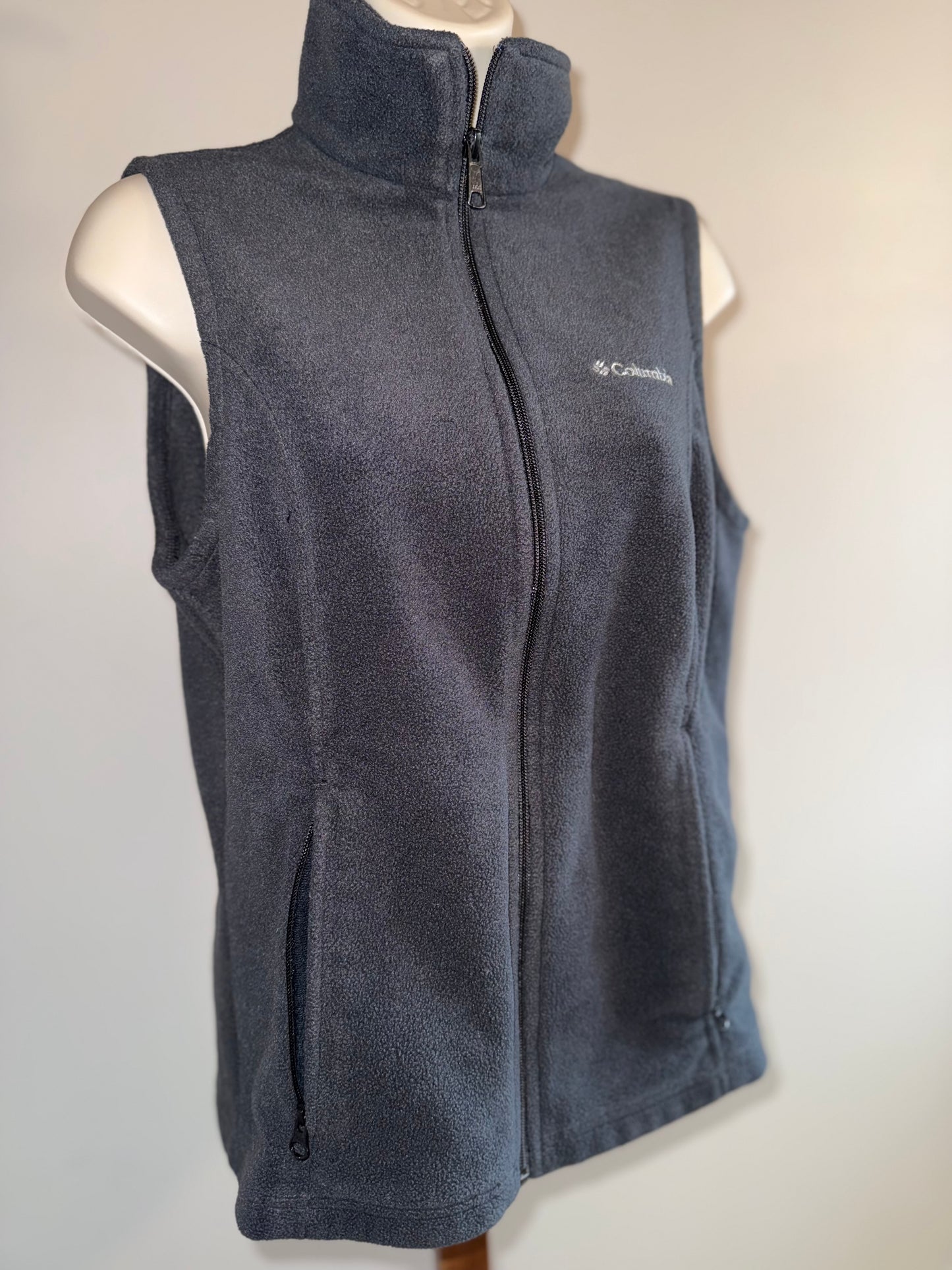 Columbia (Medium) Black Fleece Zip Up Vest