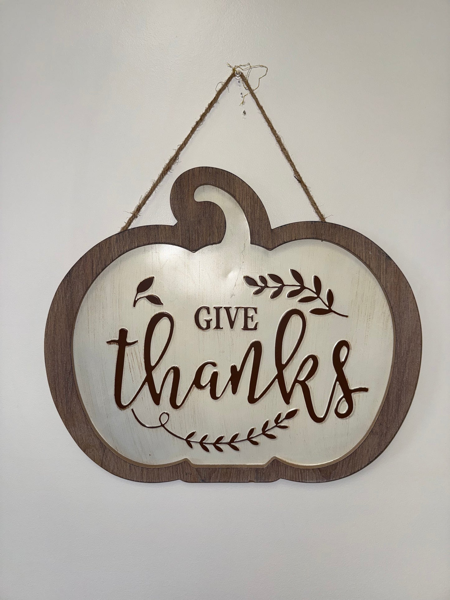 Neutral /Give Thanks' Wooden//Metal Pumpkin Sign — Fall Decor