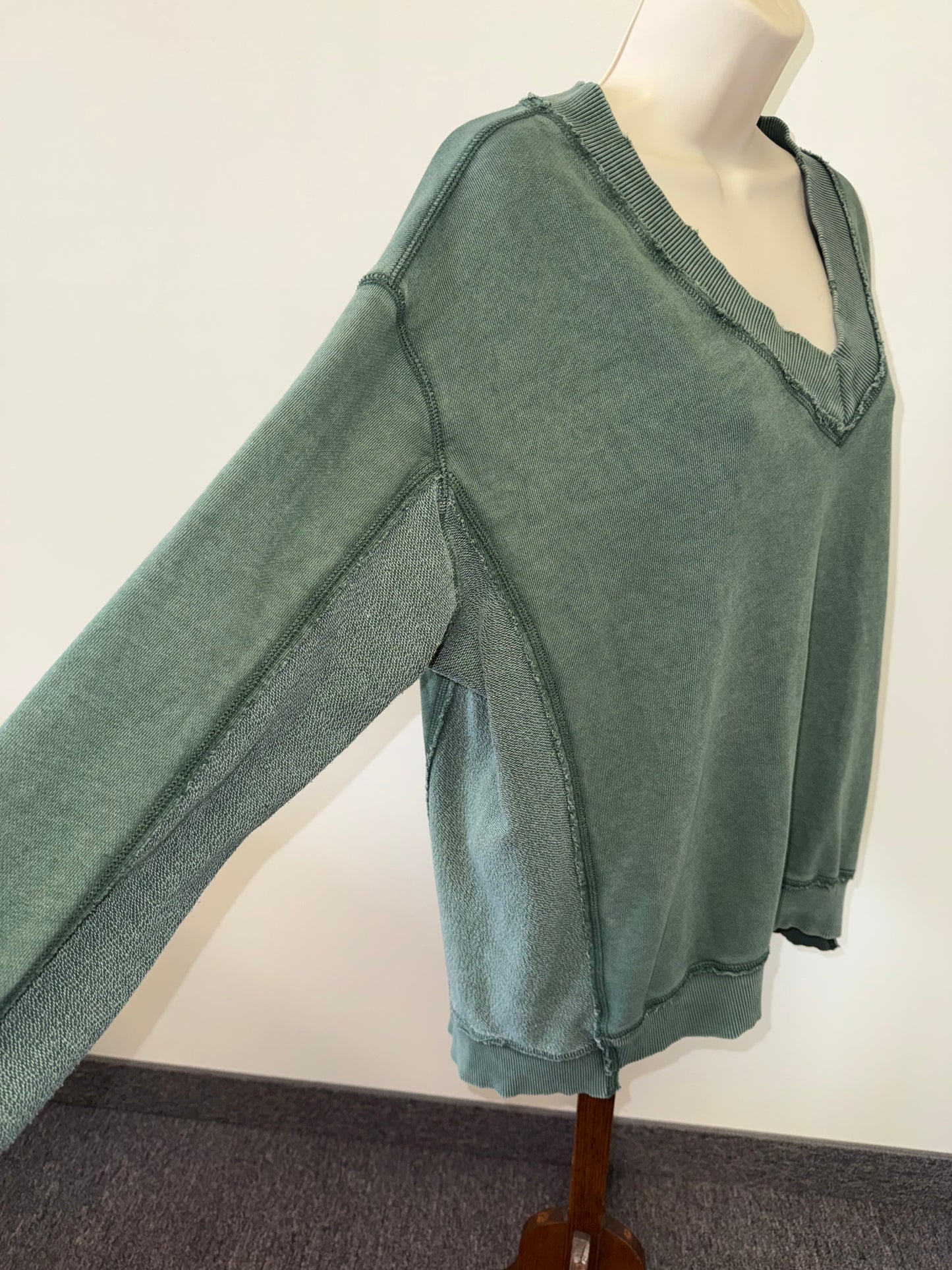 Aerie (XS) Green V-Neck Oversized Sweatshirt