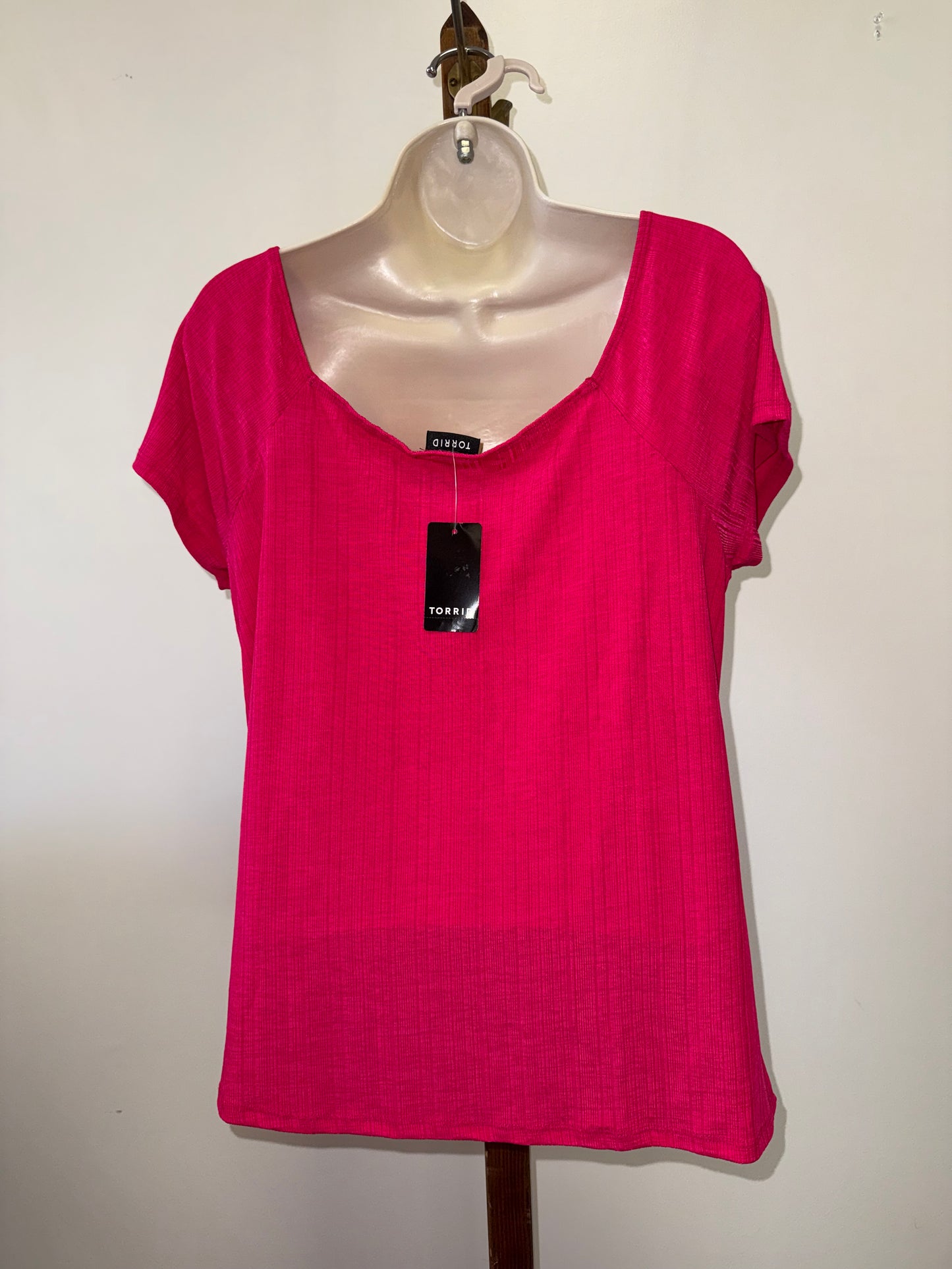 NWT Torrid (2) Brand New Hot Pink V-Neck Short Sleeve Blouse