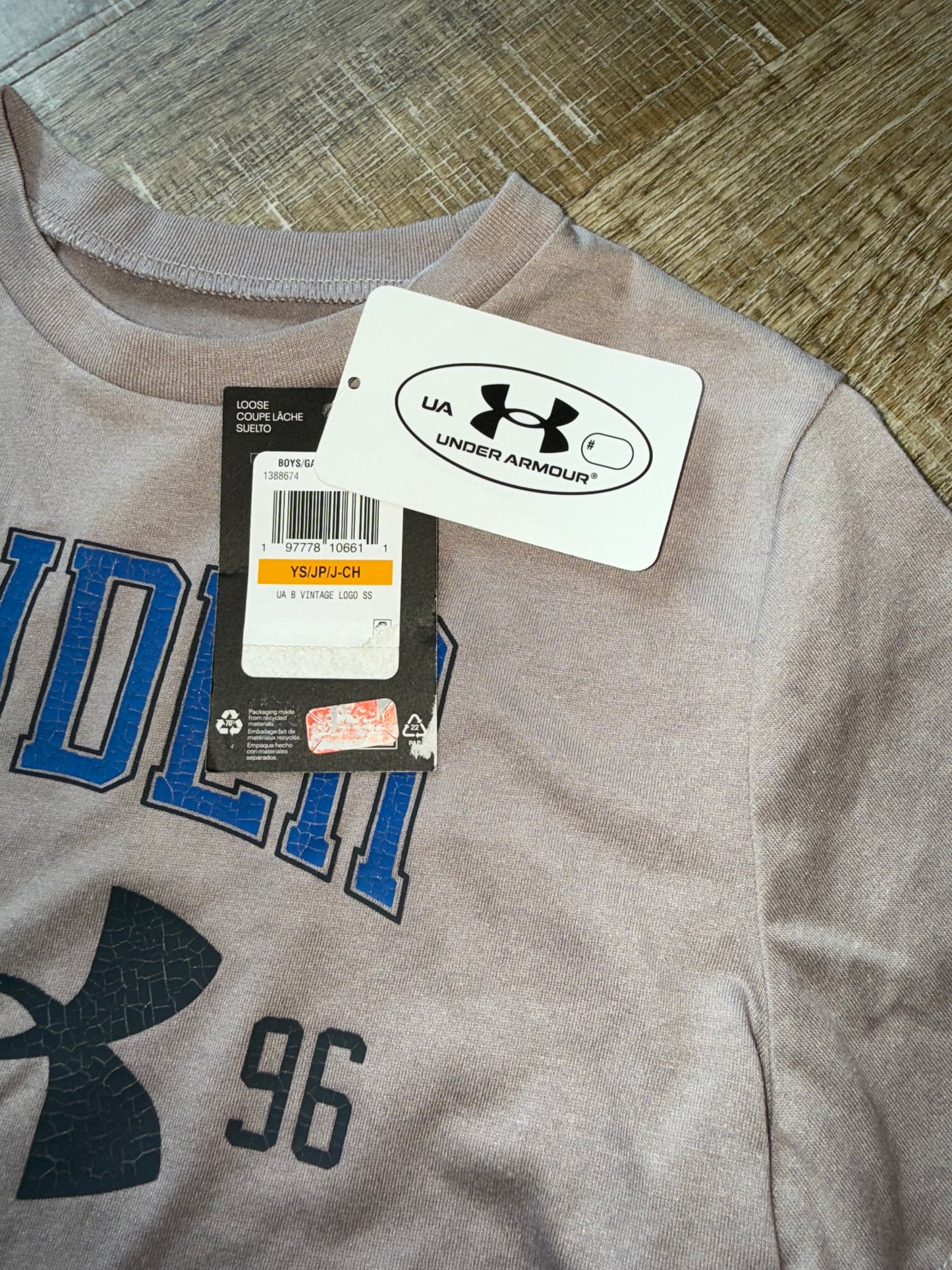 NWT Under Armour (Youth Small) Brand New Loose Fit Sporty T-Shirt