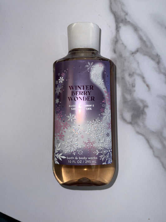 Bath & Body Works (10 fl/oz) Winter Berry Wonder Shower Gel with Aloe