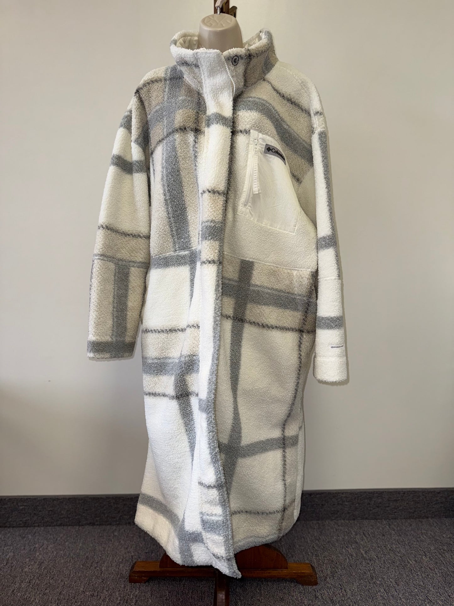 Columbia (XXL) White & Gray Panorama Plaid Sherpa Full Length Trench Coat