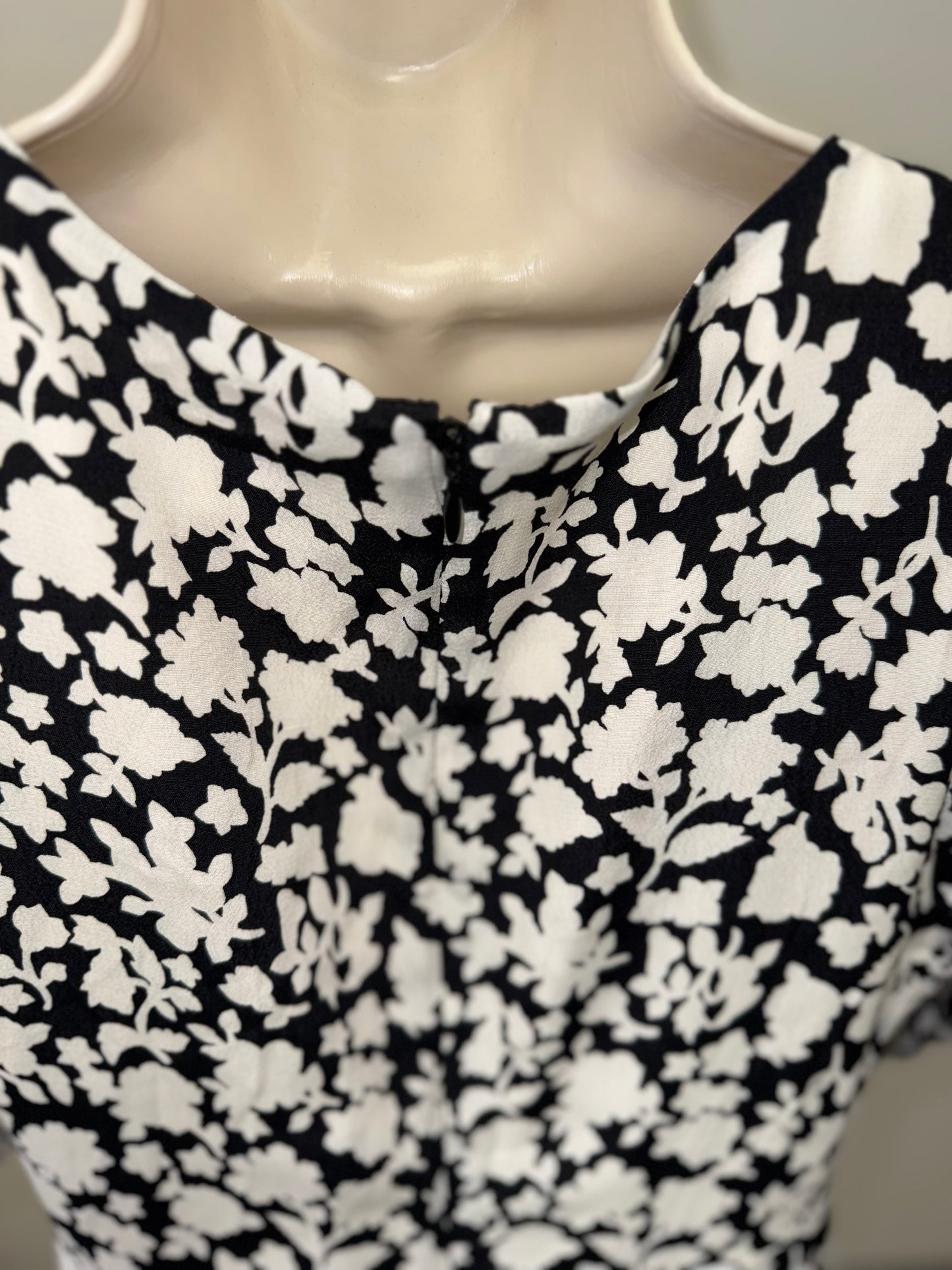 The Nines by Hatch (Small) Black//Cream Floral Maternity Maxi Dress