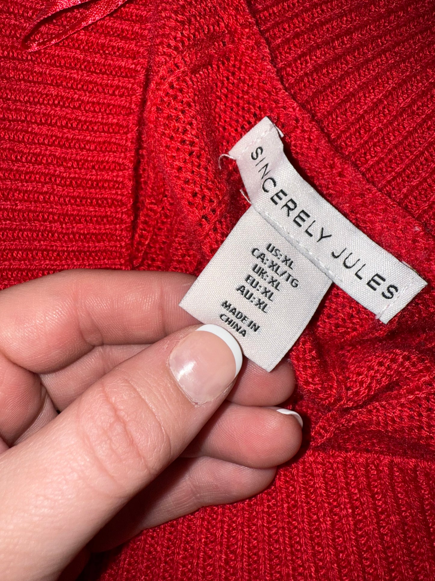 Sincerely Jules (XL) Red V-Neck Sleeveless Sweater Vest