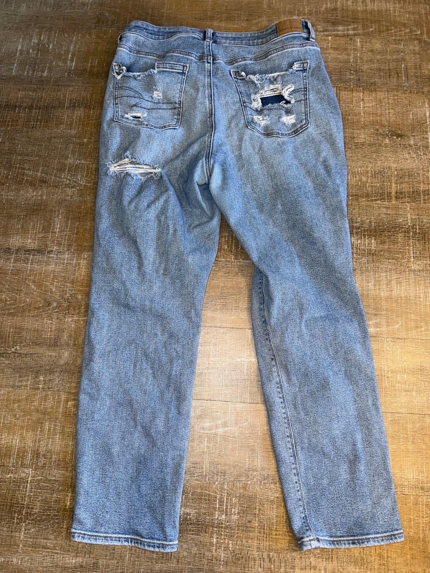 American Eagle (12) Distressed Denim Mom Jeans with Stretch