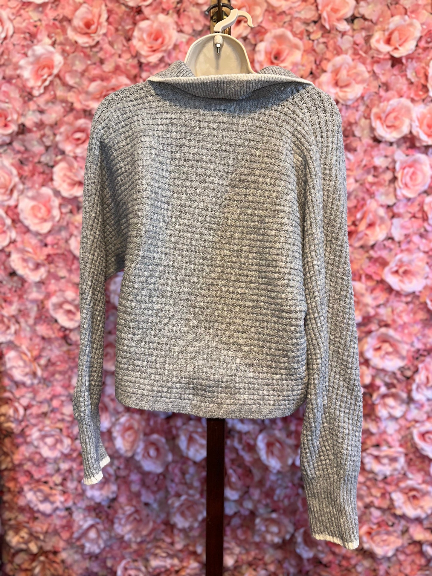 SO (Large) Grey Knit V-Neck Collar Cropped Sweater