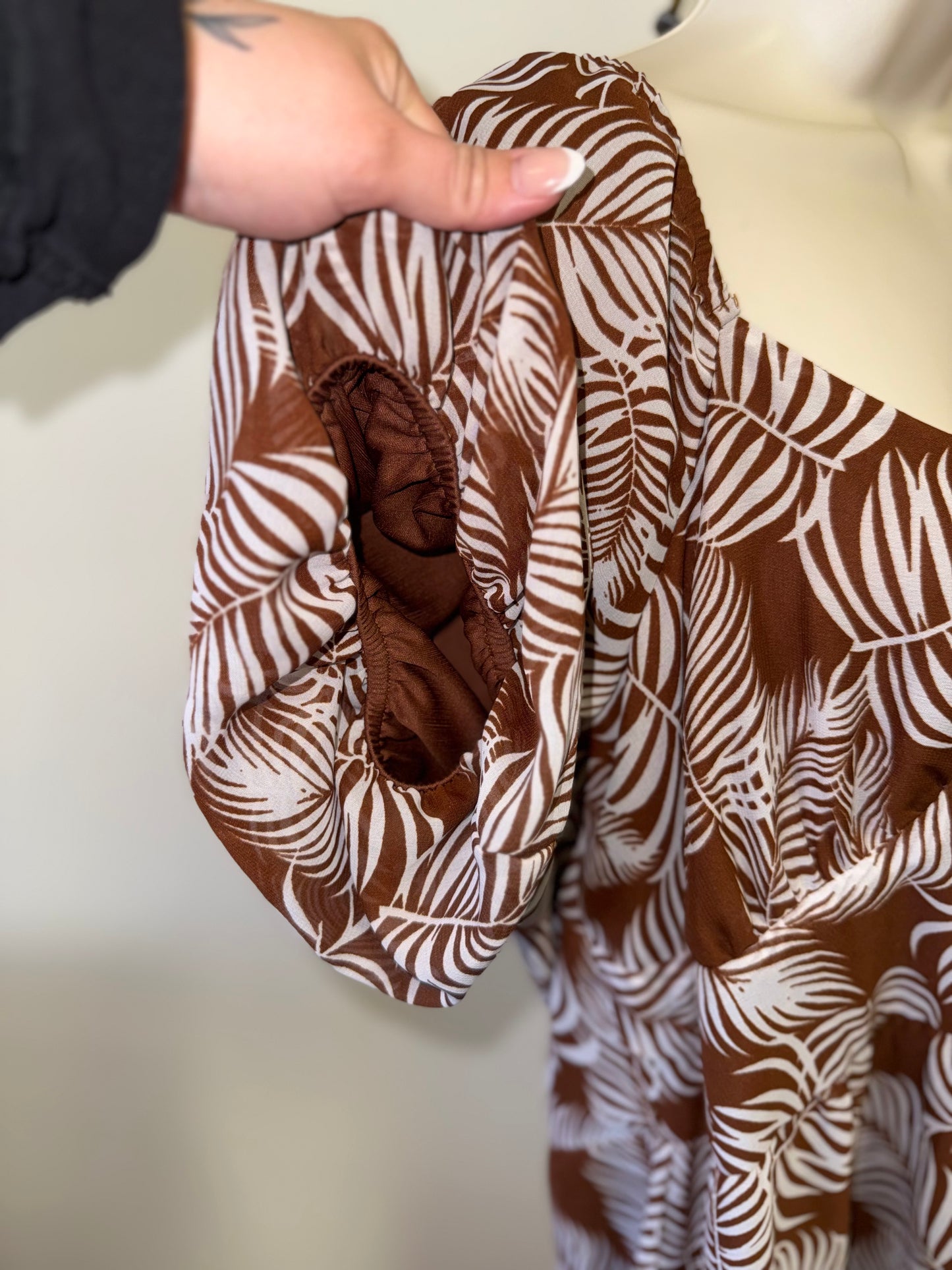 HER Destiny (1X) Brown & White Leaf Pattern Maxi Dress