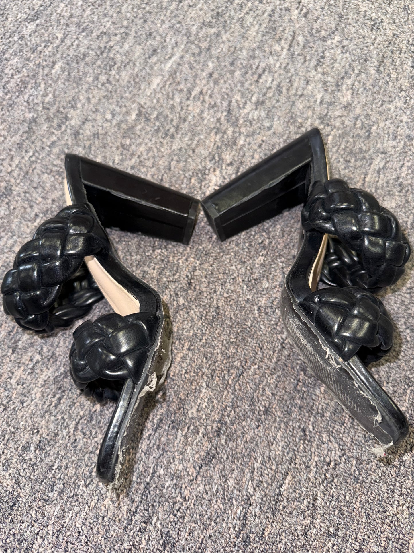 (40) Black Slip On Chunky Heel with Double Knotted Straps