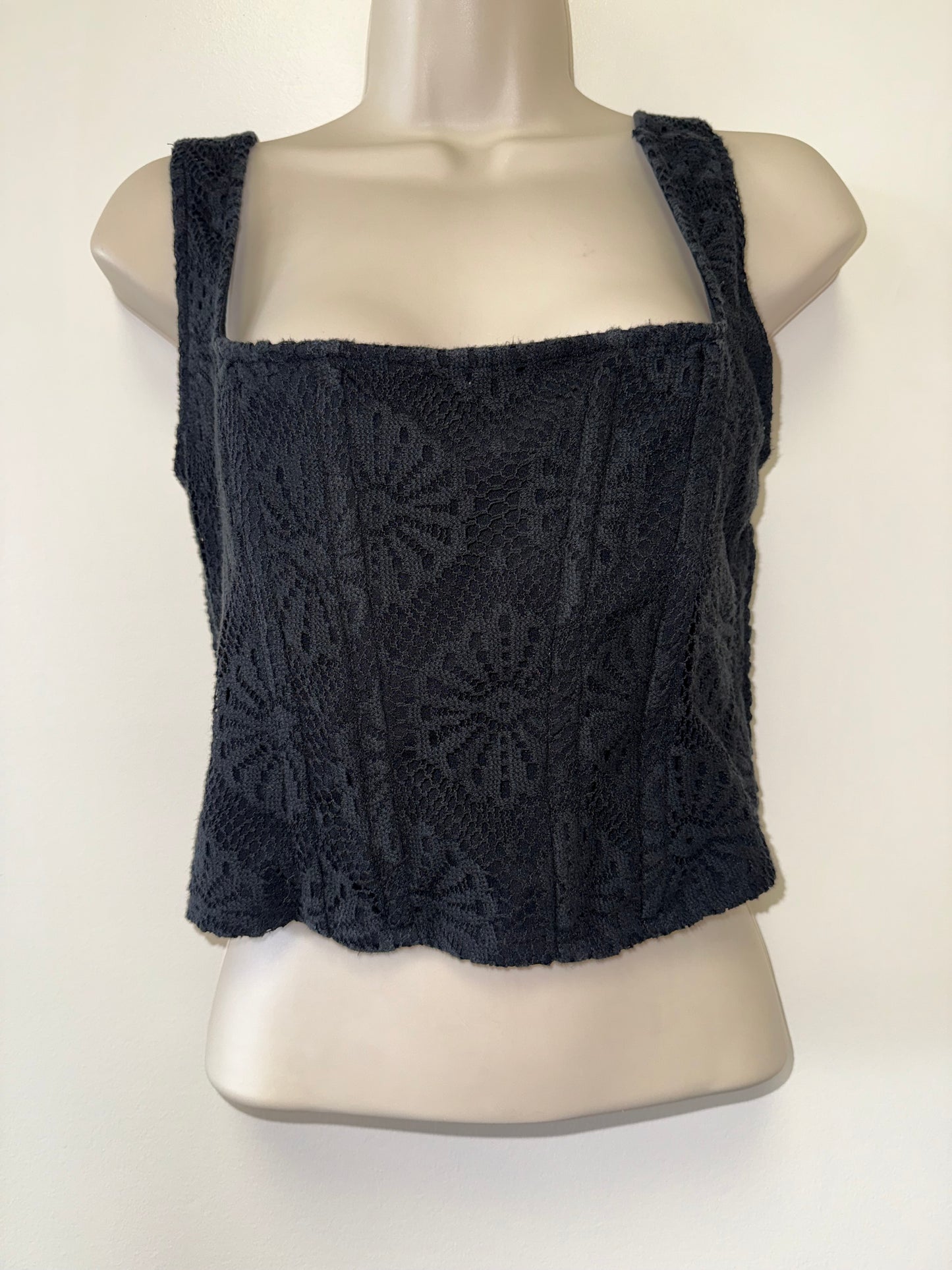 American Eagle (Medium) Black Knit Stretchy Cropped Tank