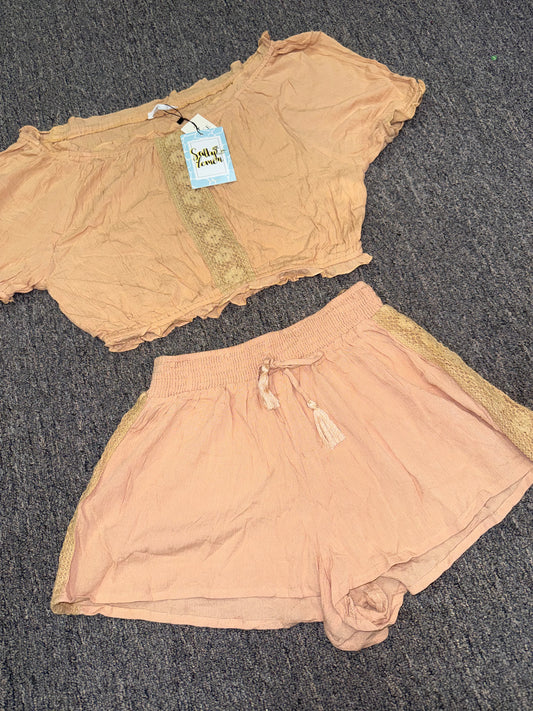 NWT Salty Lemon (Large) Brand New Nude 2 Piece Shorts and Crop Set