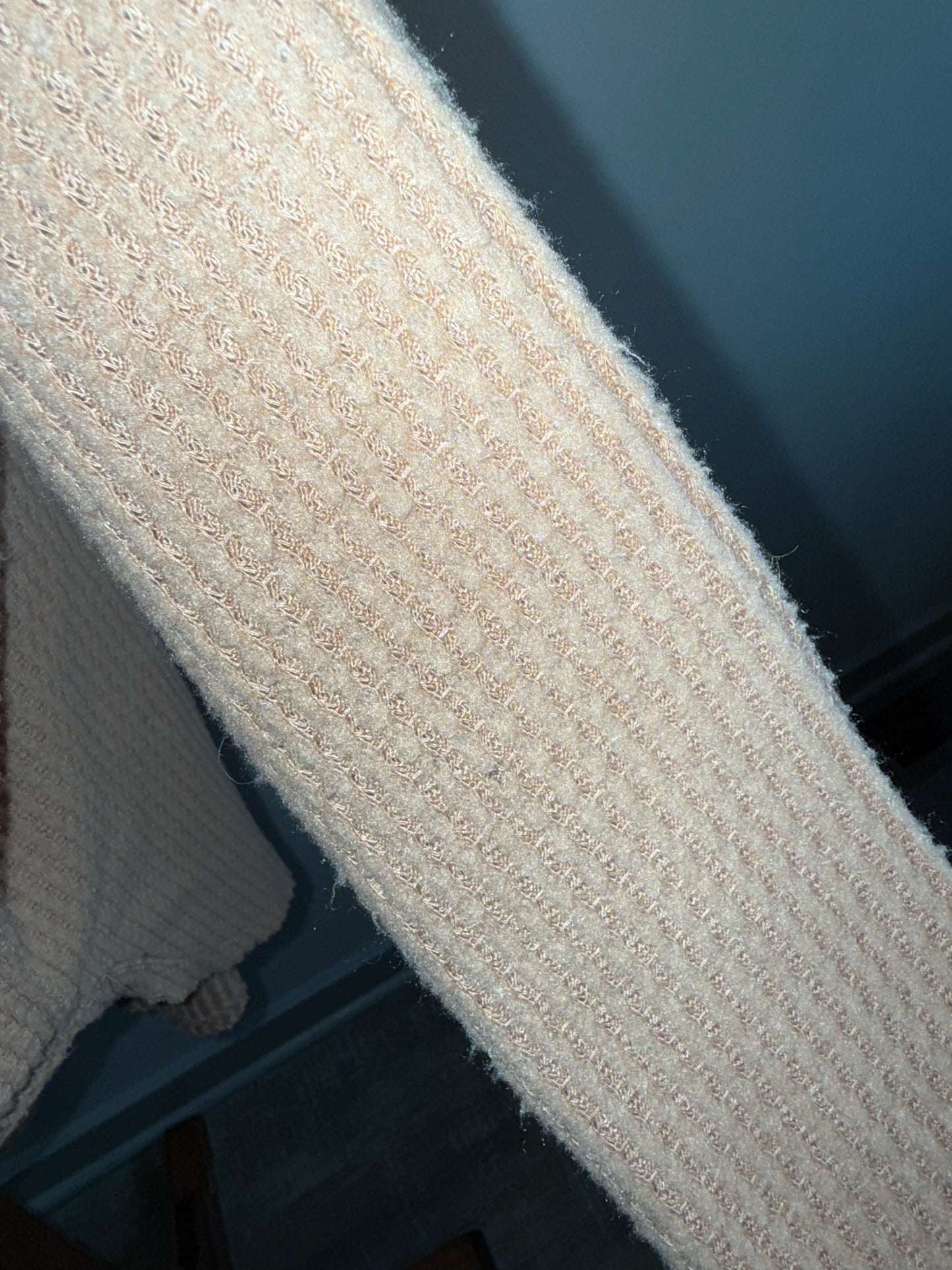 Wild Fable (Small) Tan V-Neck Waffle Knit Long Sleeve Top