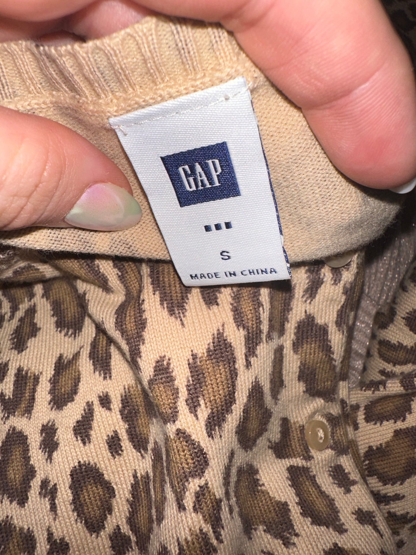 Gap (Small) Tan//Brown Cheetah Print Button Up Sweater Cardi