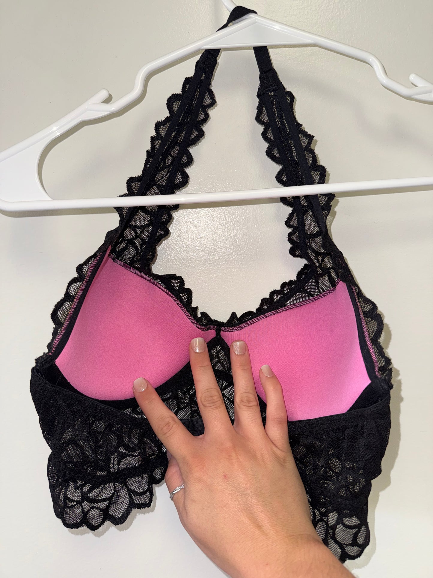 PINK Victoria's Secret (Small) Black Lace Halter Neck Bralette