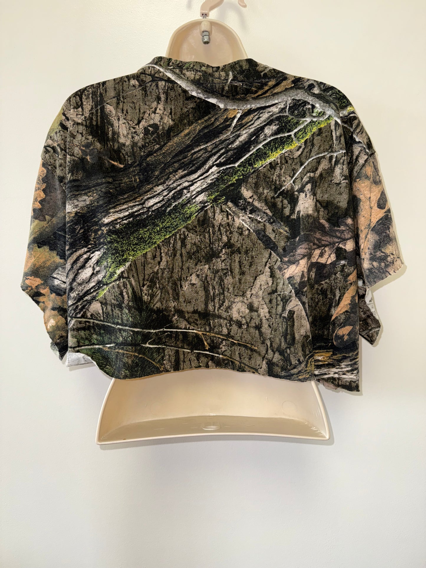 Mossy Oak (XL) Cropped Camo Top