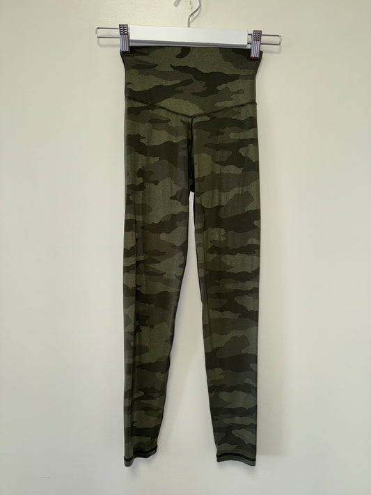 Offline by Aerie (XS) Green Camo Real Me High Rise 7/8 Leggings