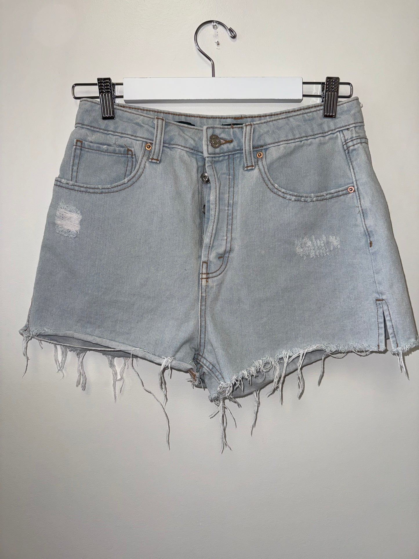 Wild Fable (6) Light Wash Super Hi Rise Distressed Denim Jean Shorts