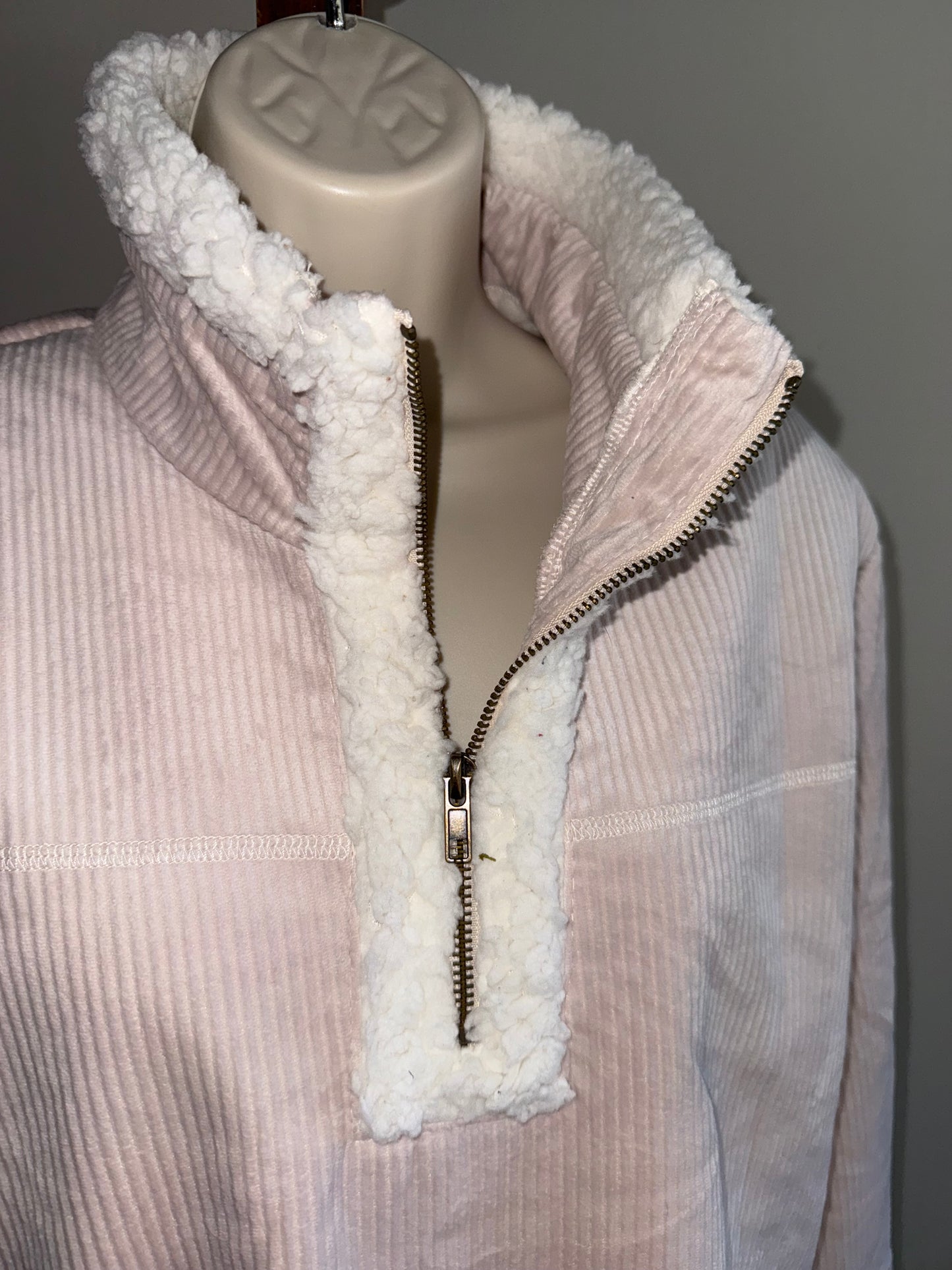NWT Hem & Thread (Medium) Brand New Cream Ribbed 3/4 Zip Up Sweatshirt