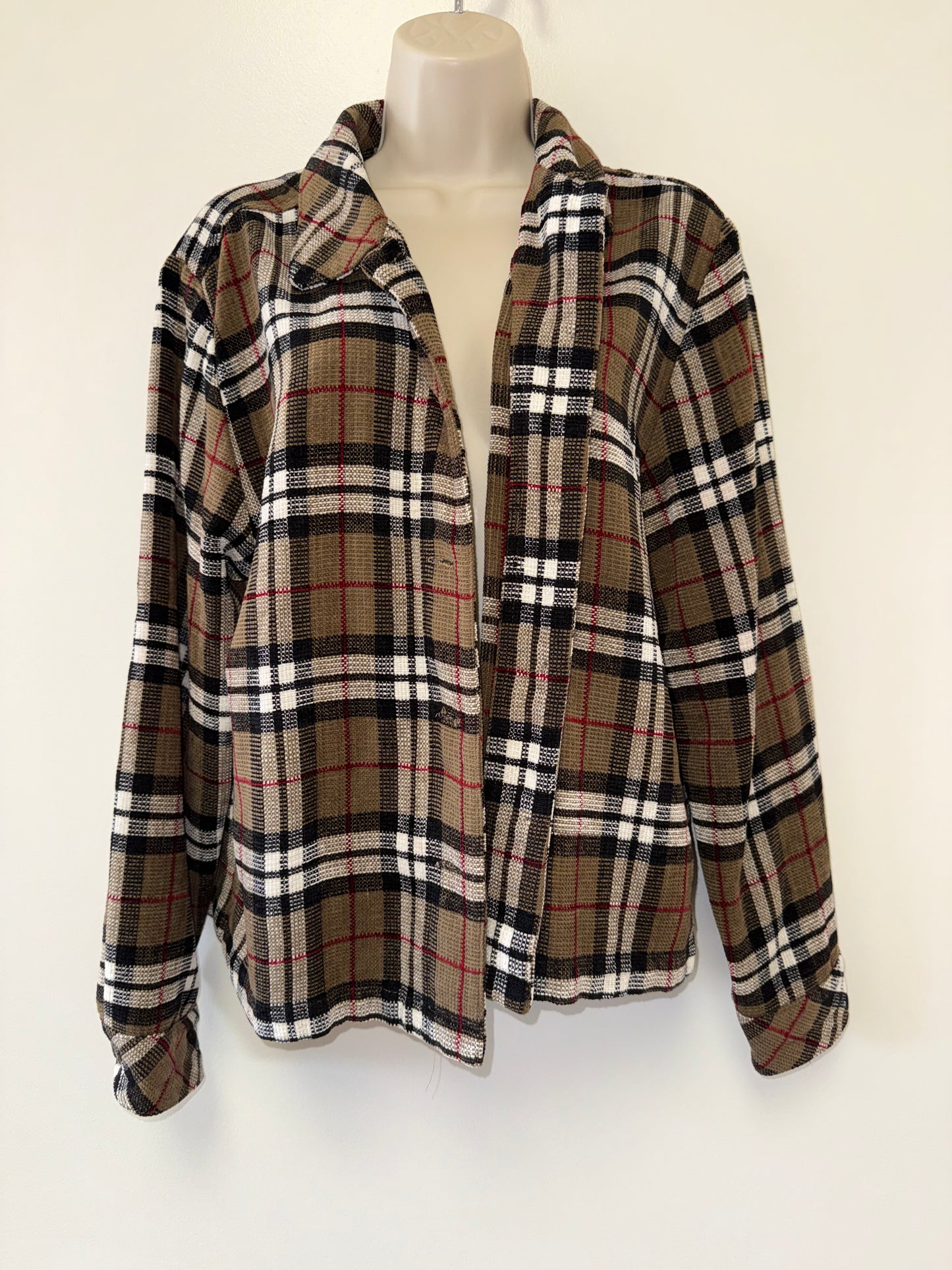 Christopher & Banks (Large) Vintage Paid Button Up Collared Top