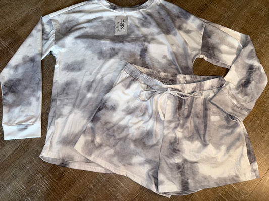 NWT Hope (Large) Brand New Grey & White Tie Dye Shorts & Long Sleeve SET