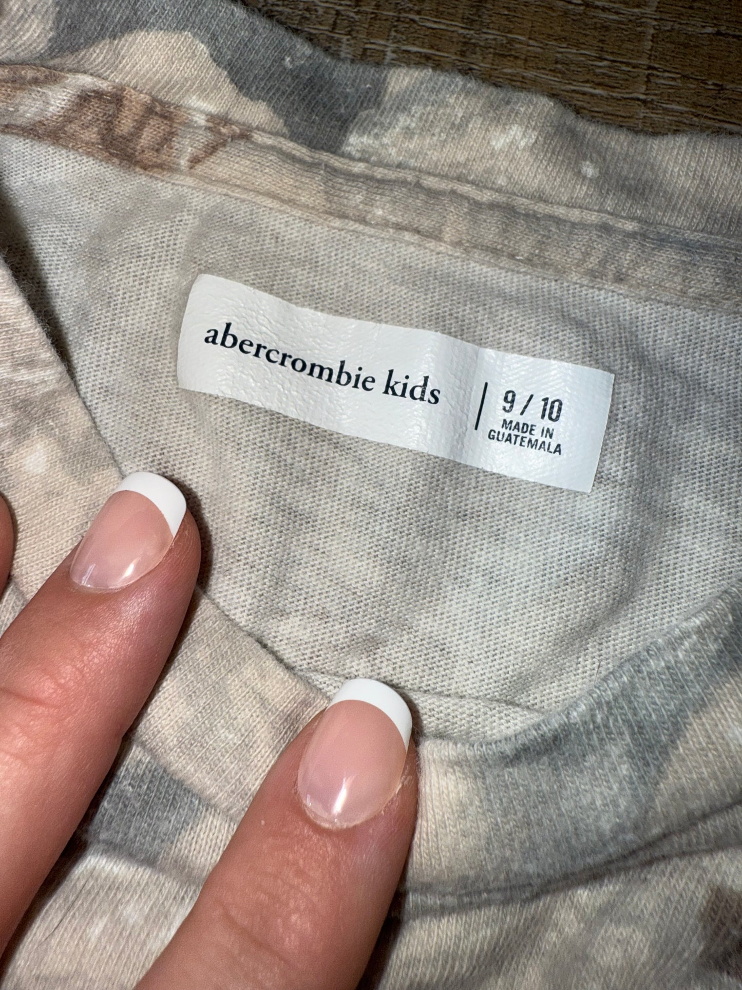 Abercrombie Kids (9/10) Camo Pattern Long Sleeve Tee