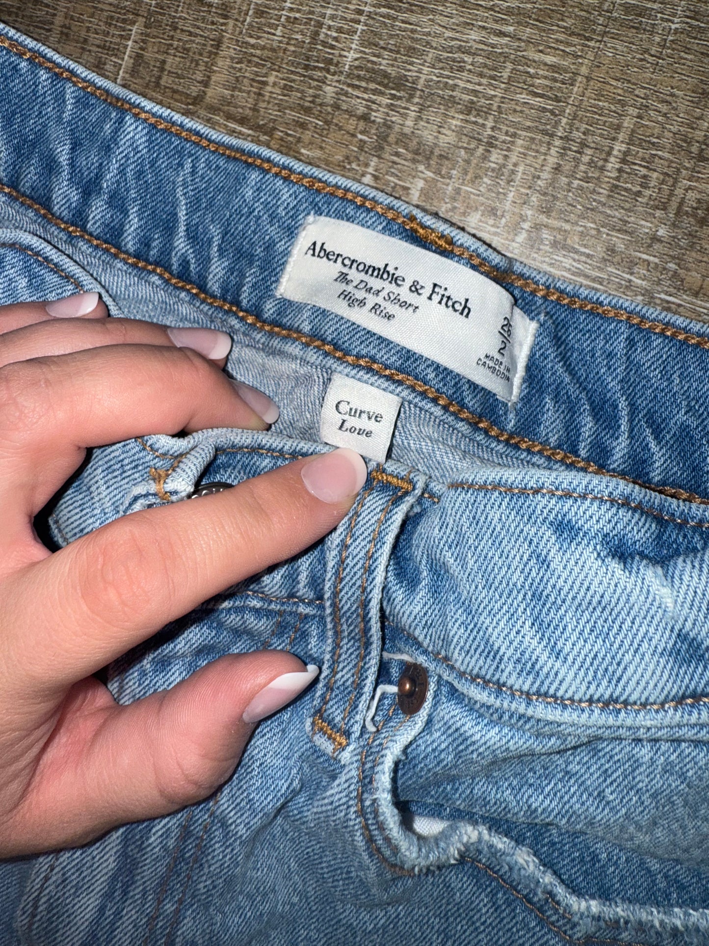 Abercrombie & Fitch (2) Denim High Rise Dad Short Jean Shorts with Curve Love