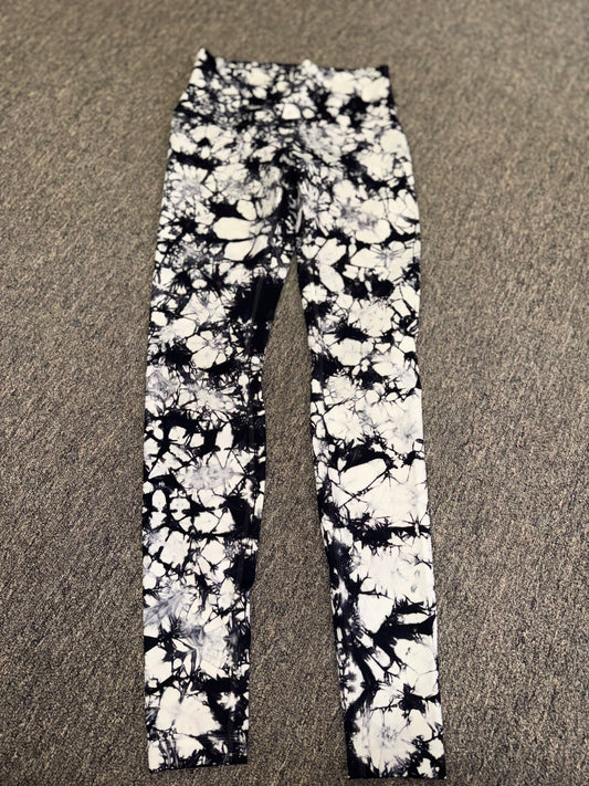lululemon (8) Black and White Tie Dye Leggings