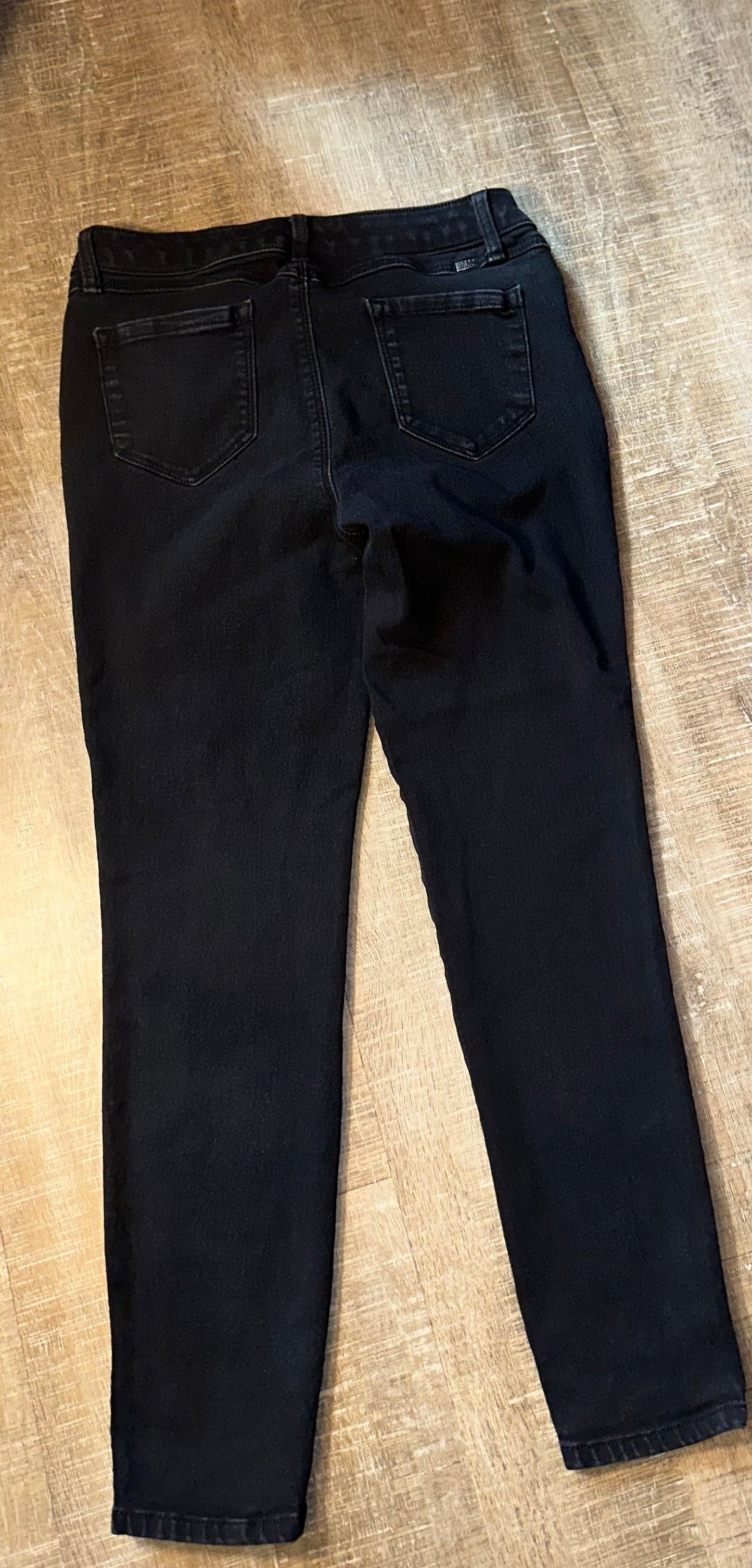 1822 (10) Black Denim Skinny Jeans with Stretch
