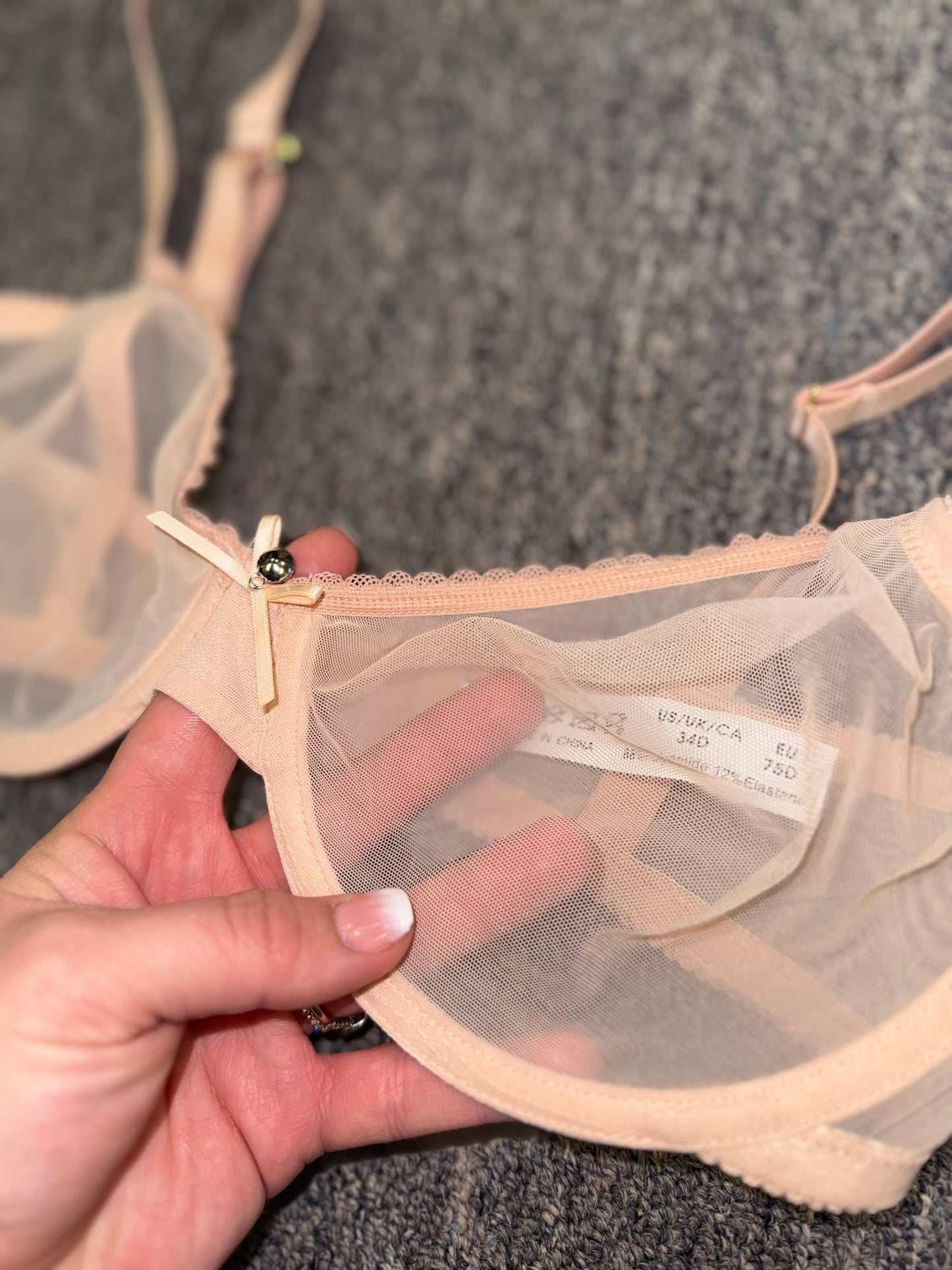 NWT Wingslove (34D) Brand New Nude Sheer Bra
