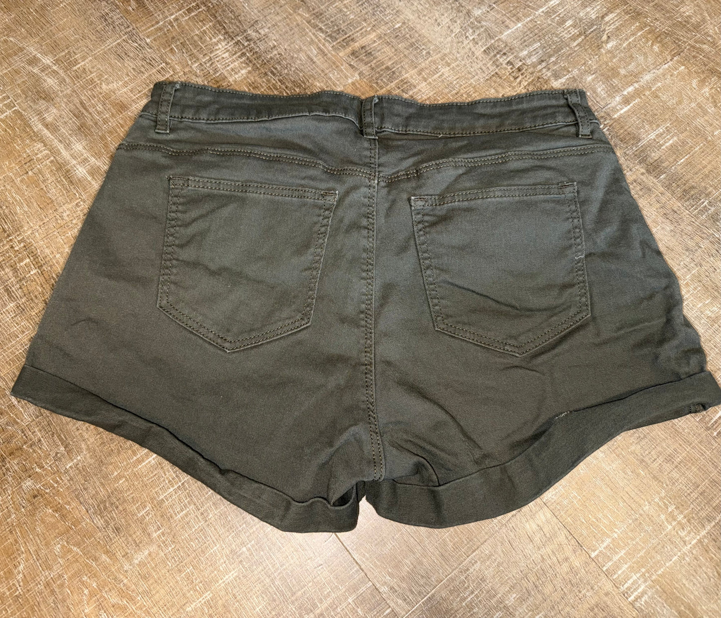 H&M (8) Green Denim Jean Shorts