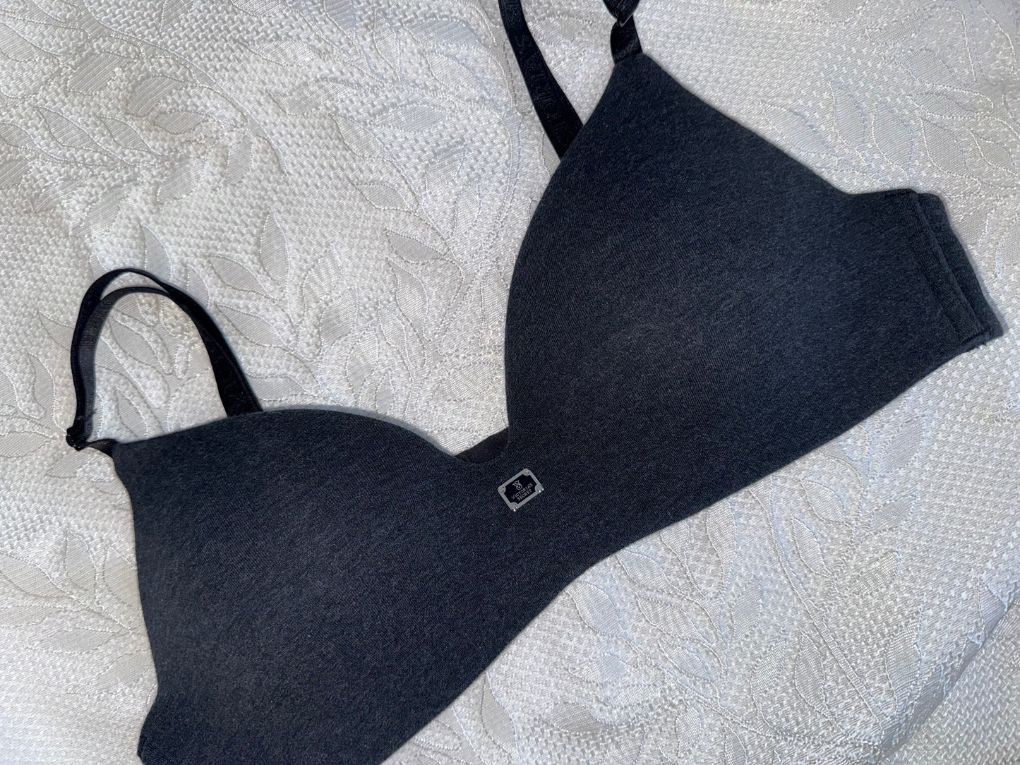 Victoria's Secret (38B) Grey T-Shirt Lightly Lined Wireless Bra