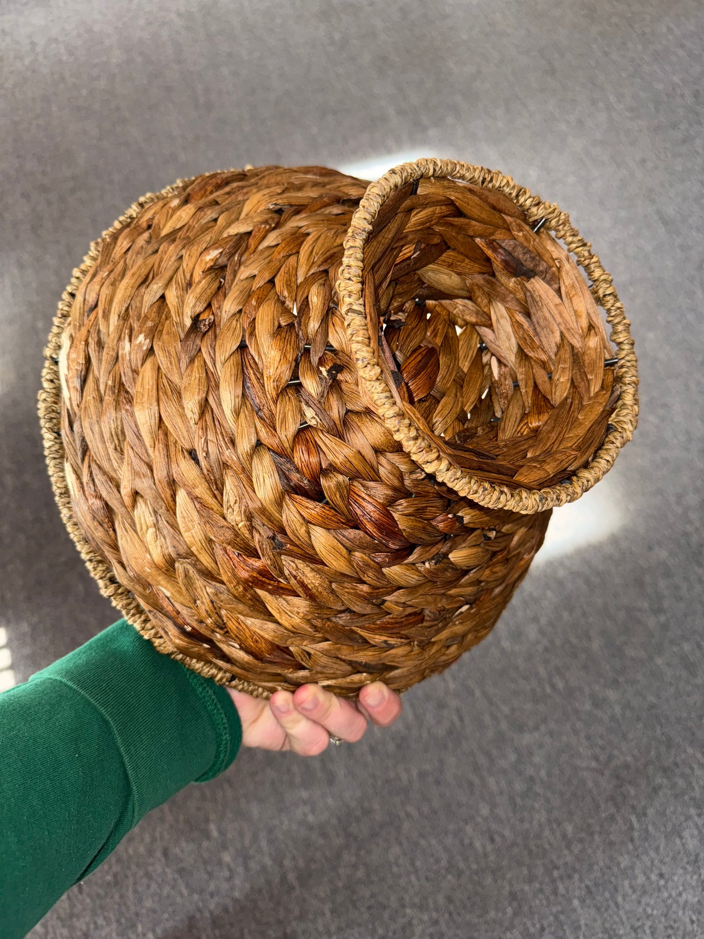 Woven Fruit Bowl Holder