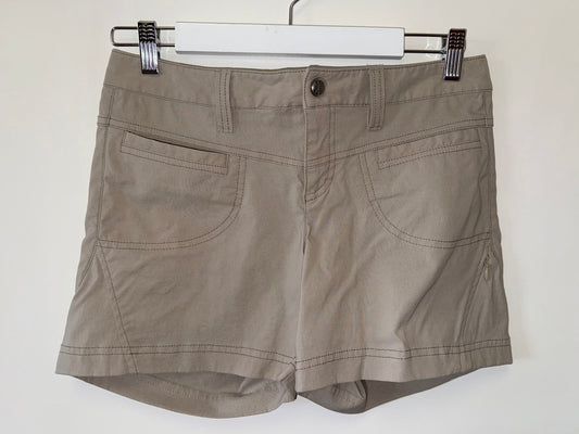 Athleta (4) Cream Sporty Casual Shorts