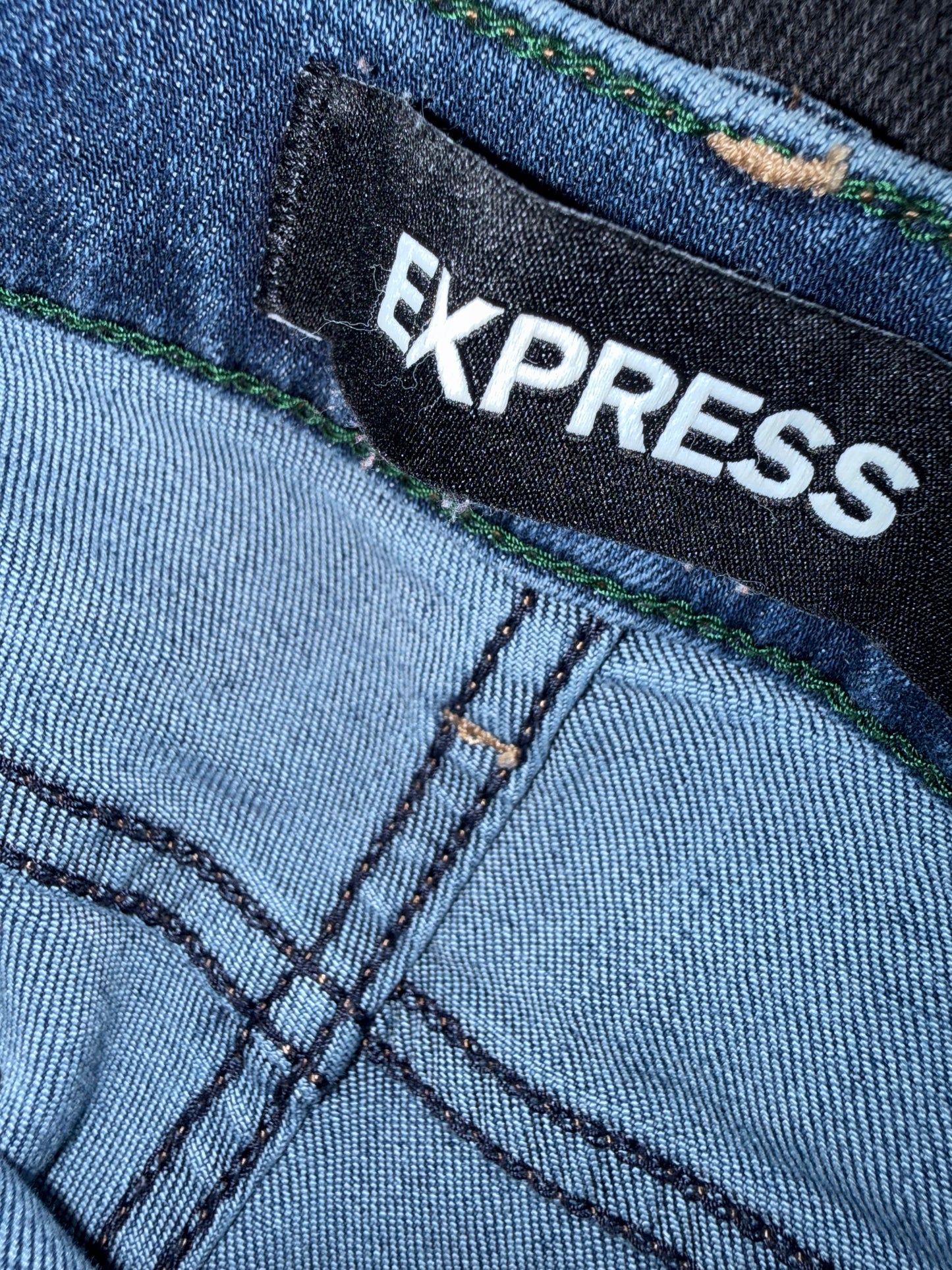 Express (00) Blue Denim Mid Rise Legging Jean Shorts