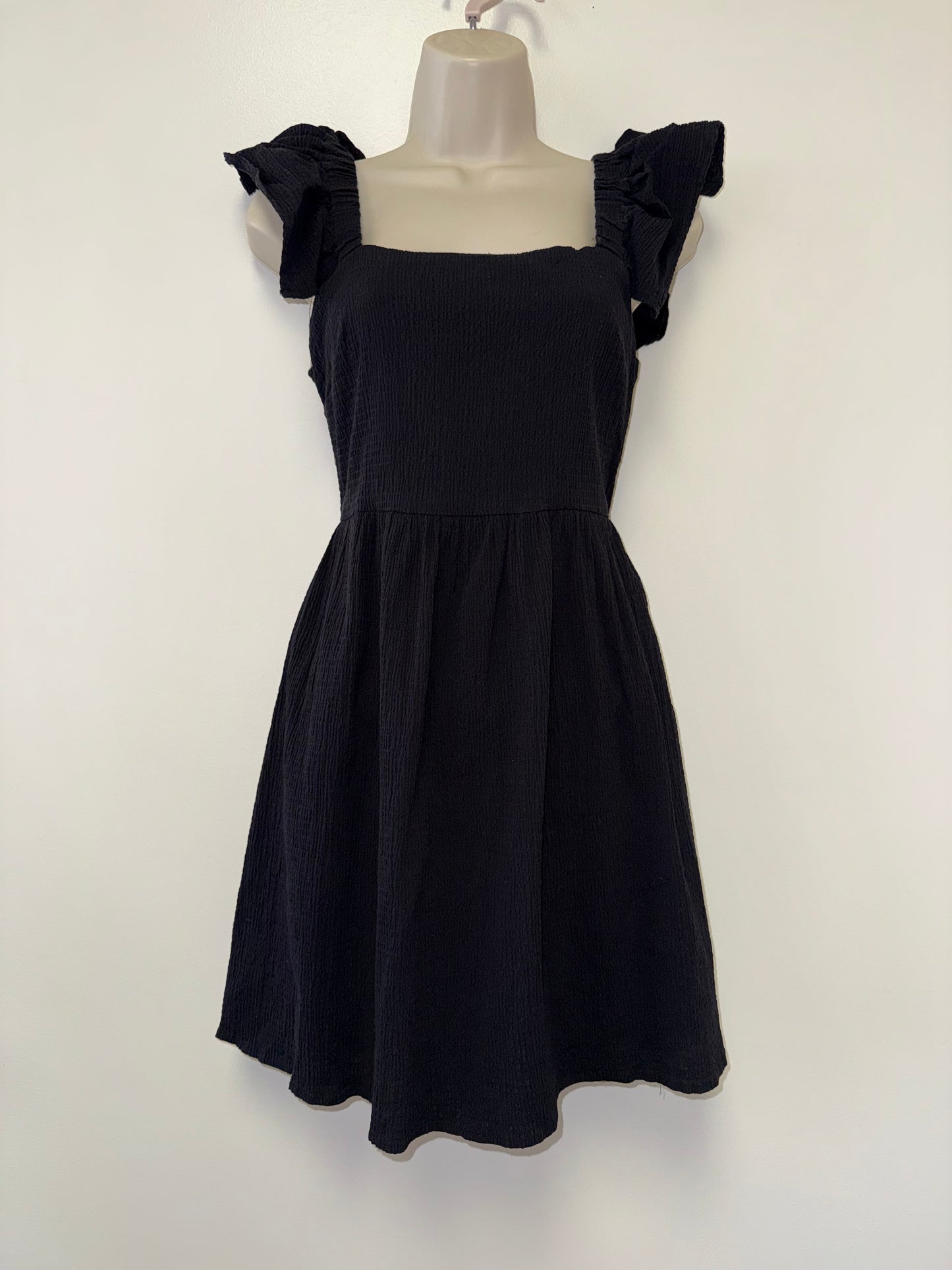 Mi Ami (Small) Black Ruffled Sleeve Tied Open Back Midi Dress