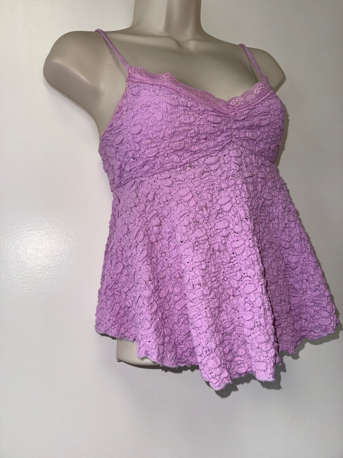 Urban Outfitters (Small) Purple Textured Cropped Tank Top